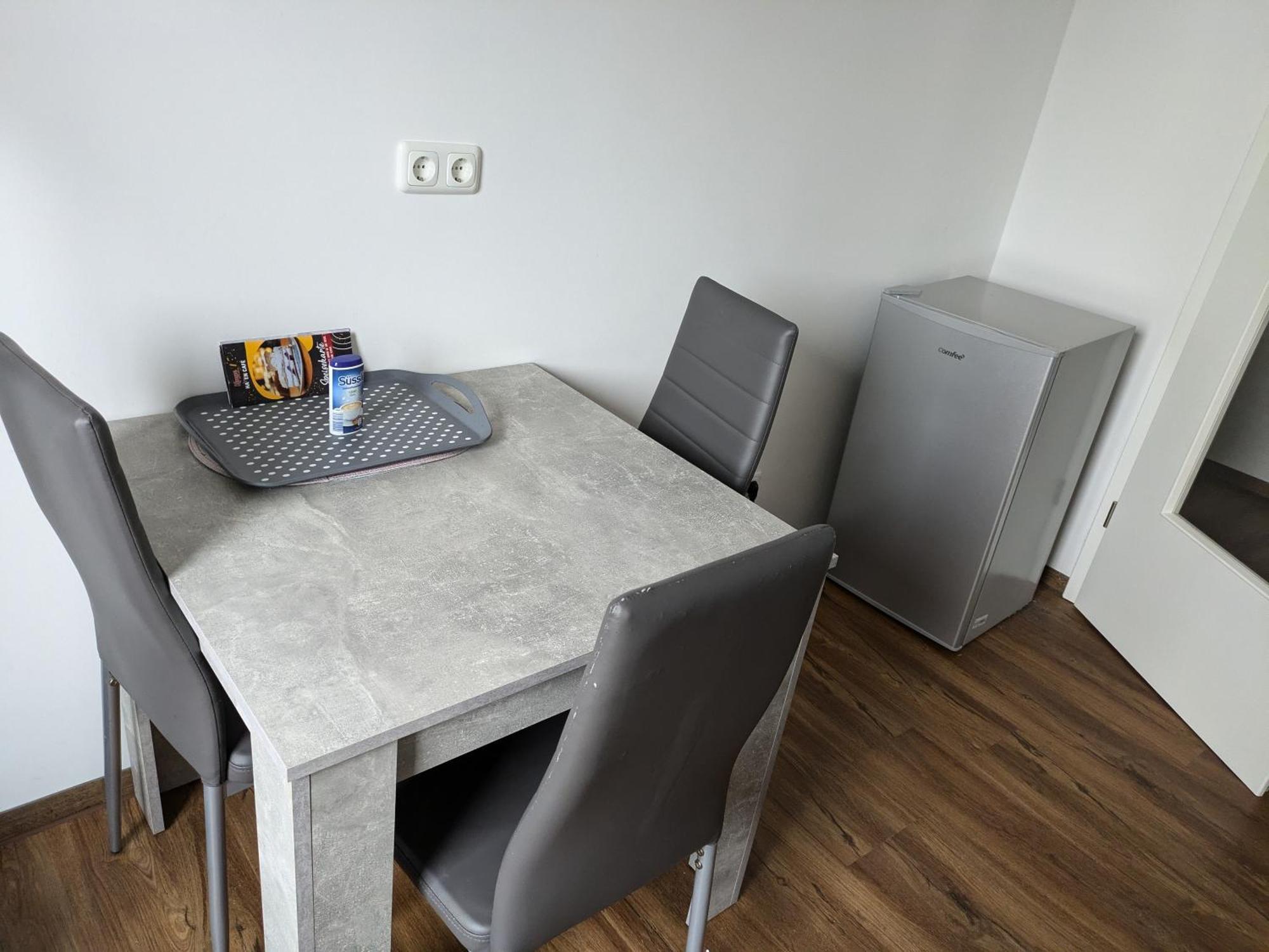 Schoene Einfache Ferienwohnung Zwischen Stadt Und Meer 威廉港 外观 照片